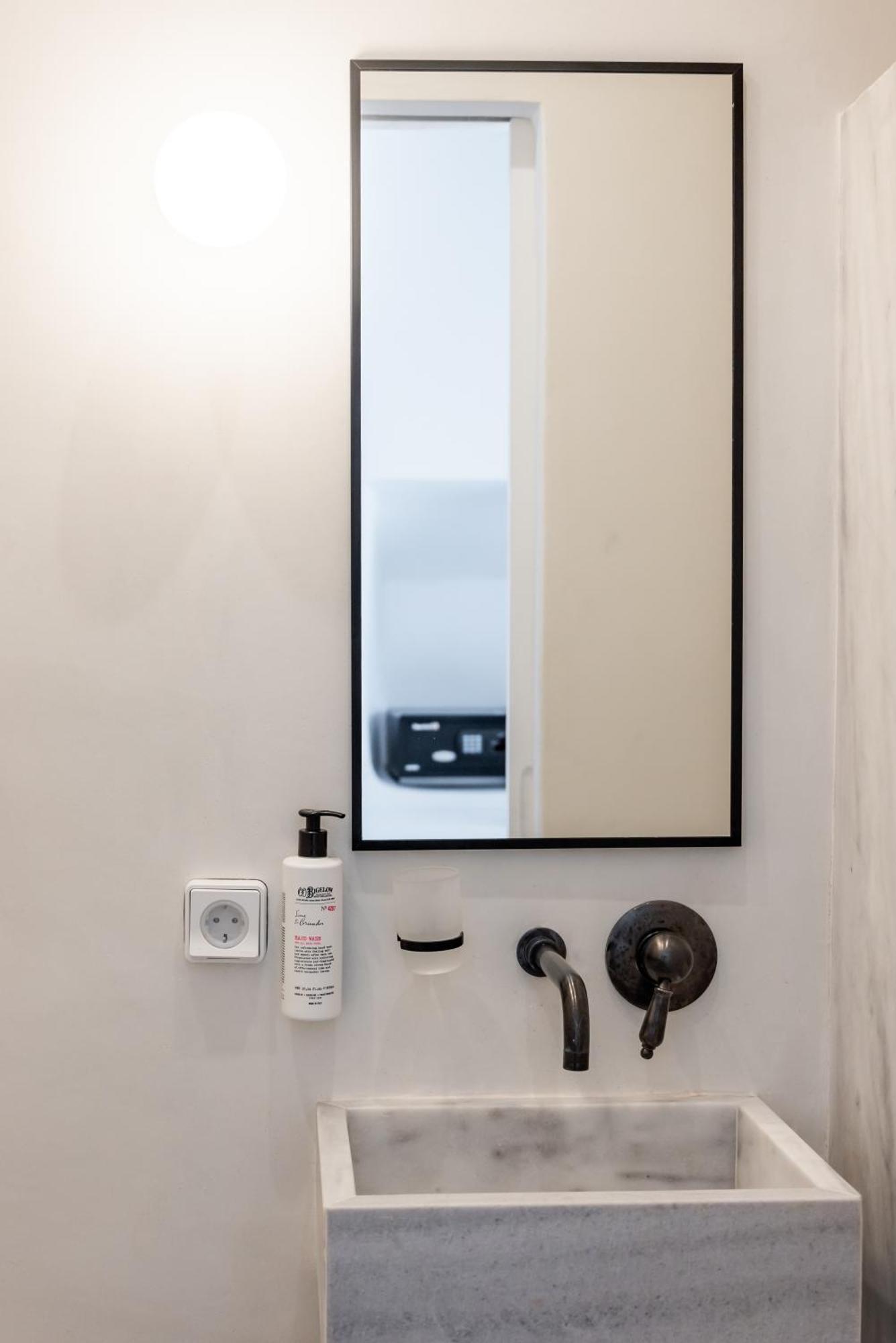 Aniko Suites White Alley Mykonos Town Buitenkant foto